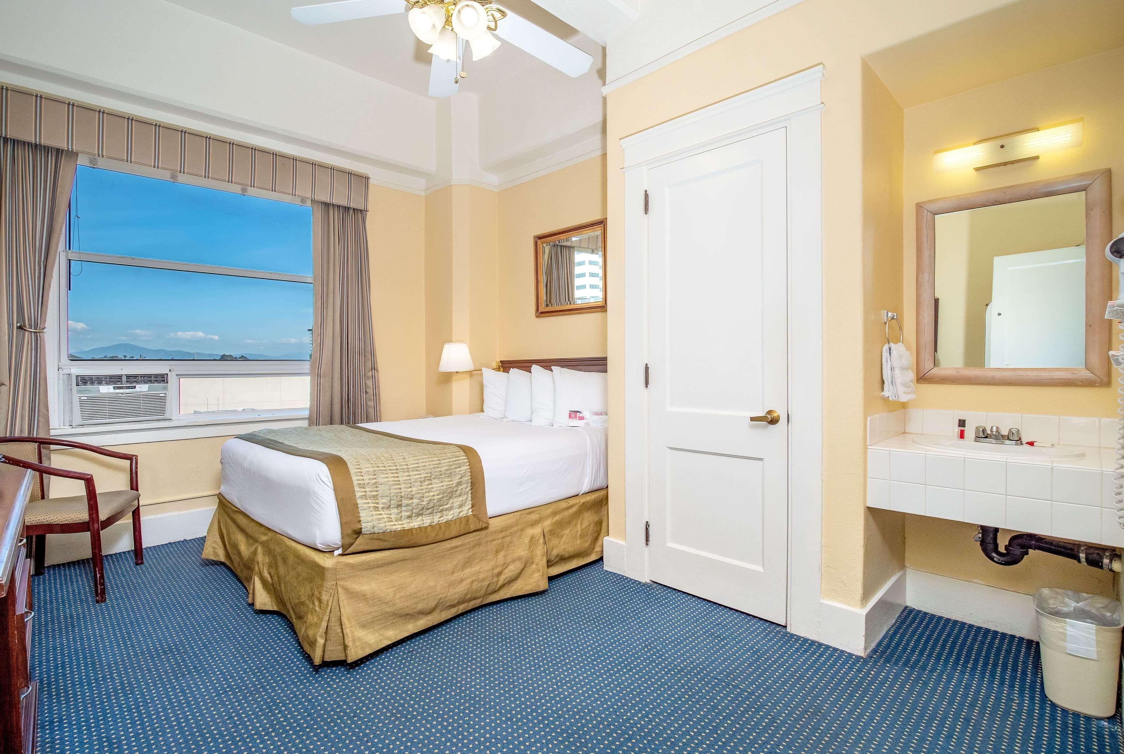 Palihotel San Diego Gaslamp Quarter Екстер'єр фото